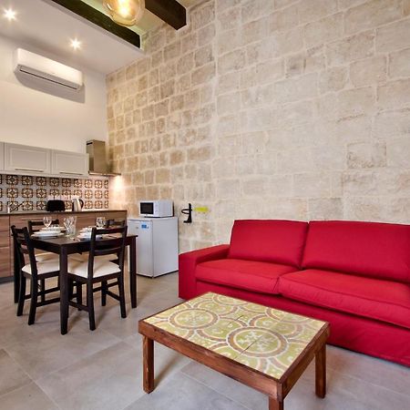 Vallettastay Old Lodge Apartment 6 ภายนอก รูปภาพ